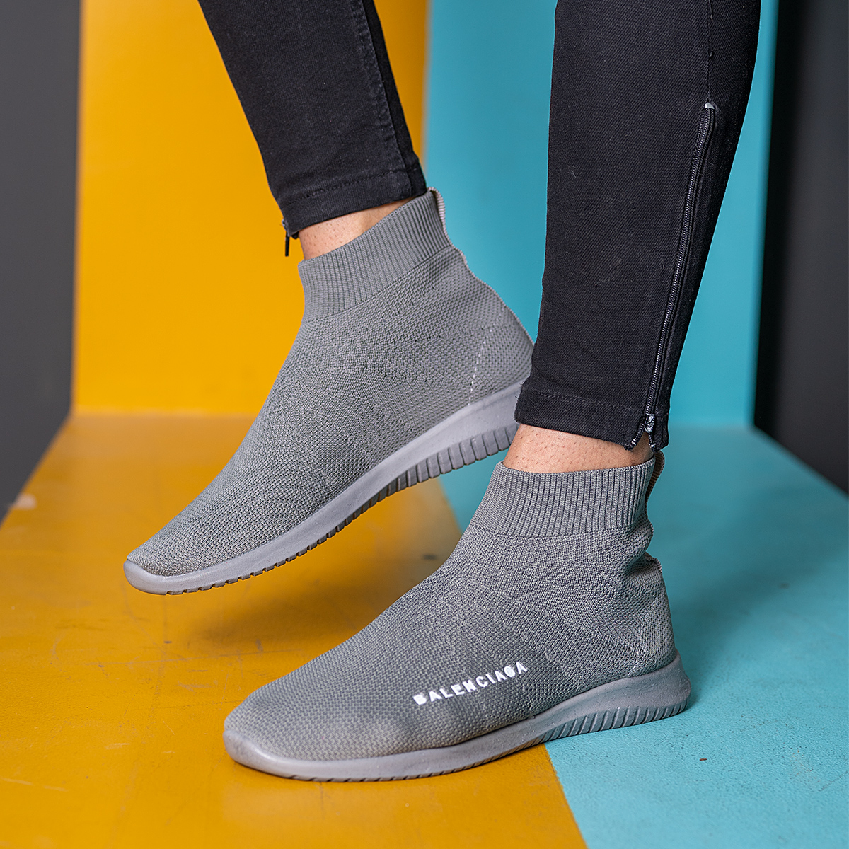 نیم بوت جورابی بالنسیاگا طوسی